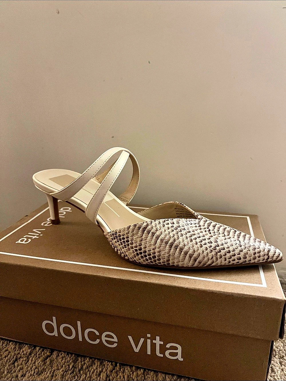 Dolce Vita Kenton Off White Snake Embossed Mule Pointed Toe Heels White & Brown